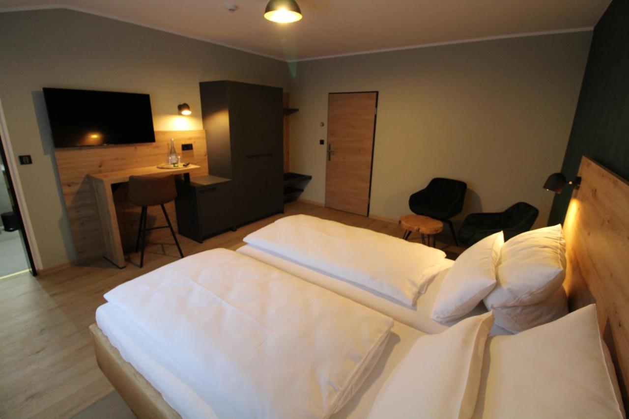 Der Hirsch Hotel 몬샤우 외부 사진