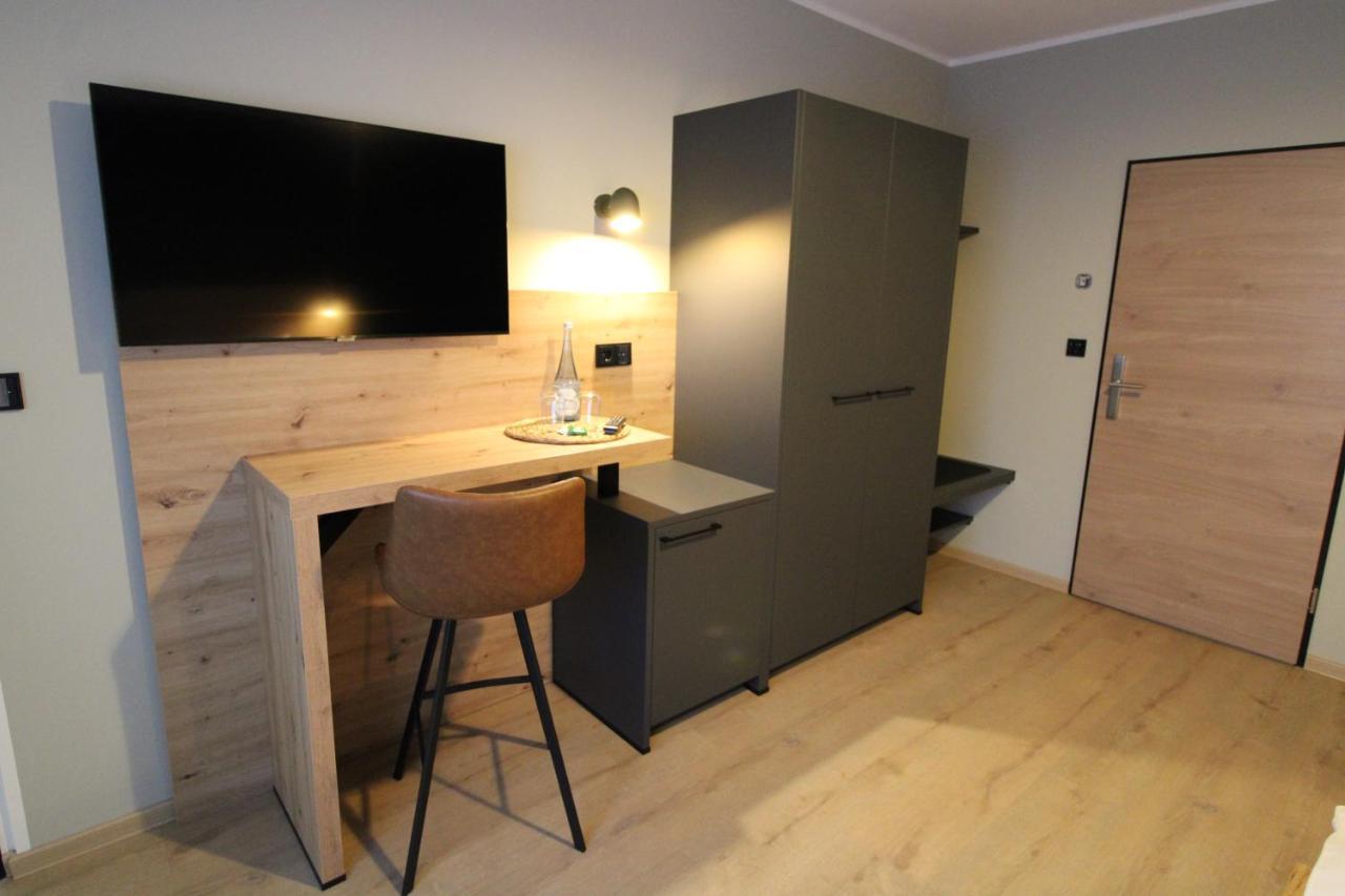 Der Hirsch Hotel 몬샤우 외부 사진
