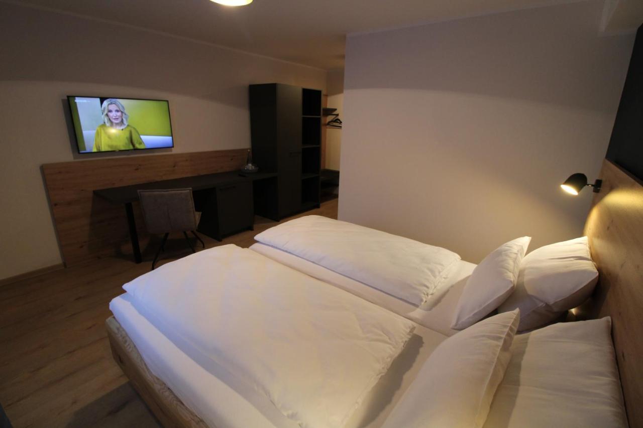 Der Hirsch Hotel 몬샤우 외부 사진
