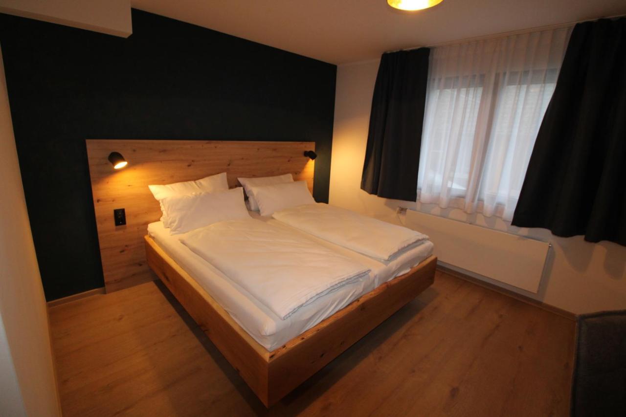 Der Hirsch Hotel 몬샤우 외부 사진
