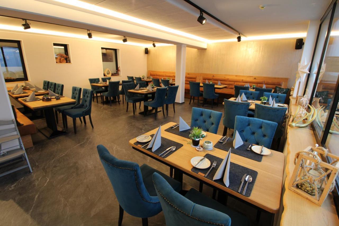 Der Hirsch Hotel 몬샤우 외부 사진